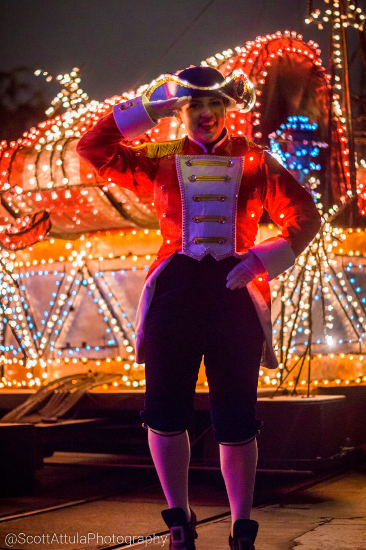 , Disneyland Photo Update – Electrical Lights Wink Out As Seasons Change