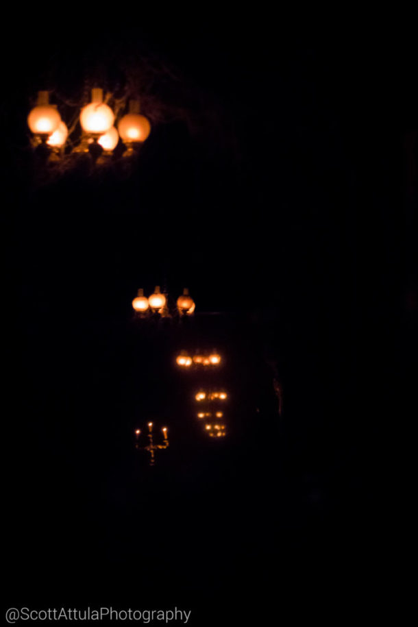 , Disneyland Photo Update – Electrical Lights Wink Out As Seasons Change
