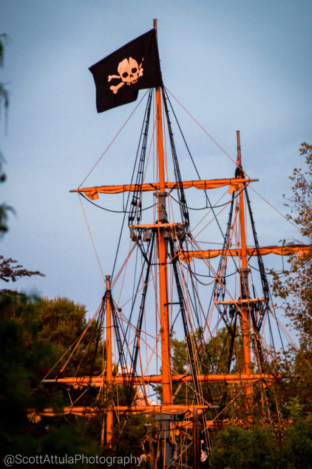 , Disneyland Photo Update: Giving New Meaning to “Dark” Ride