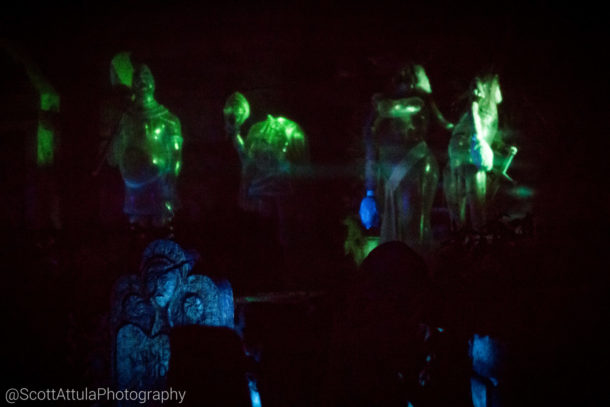 , Disneyland Photo Update: Giving New Meaning to “Dark” Ride
