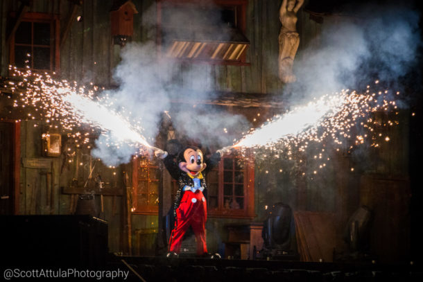 , Disneyland Photo Update: Giving New Meaning to “Dark” Ride