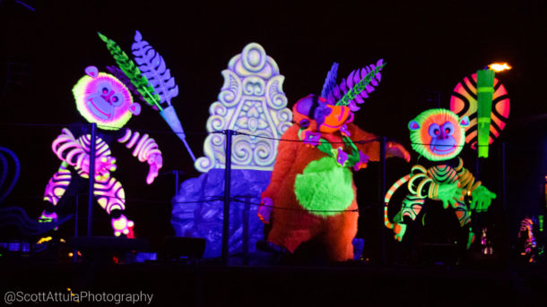 , Disneyland Photo Update: Giving New Meaning to “Dark” Ride