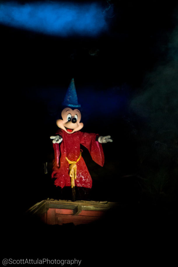 , Disneyland Photo Update: Giving New Meaning to “Dark” Ride