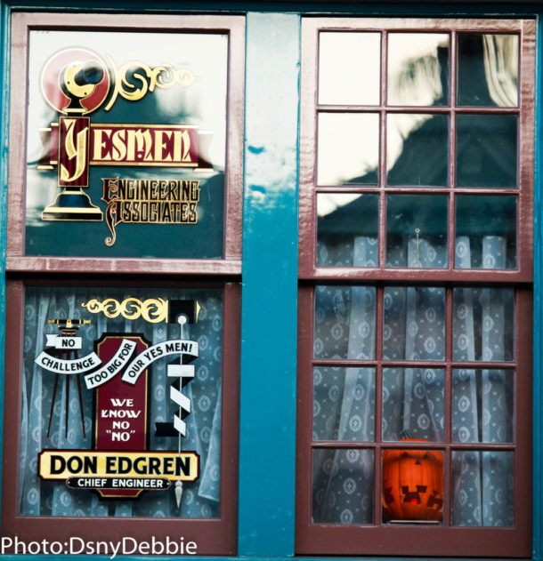 , Disneyland Photo Update &#8211; Halloween Time Crowd Surge