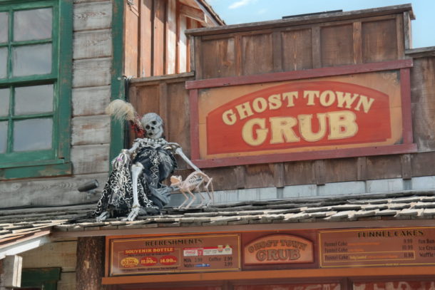 , Knott&rsquo;s Berry Farm Update: Scary Farm & Spooky Farm