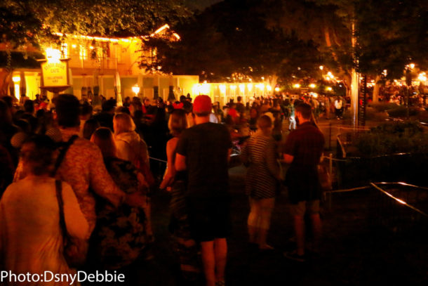 , Disneyland Photo Update &#8211; Halloween Time Crowd Surge