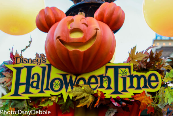 , Disneyland Photo Update &#8211; Halloween Time Crowd Surge