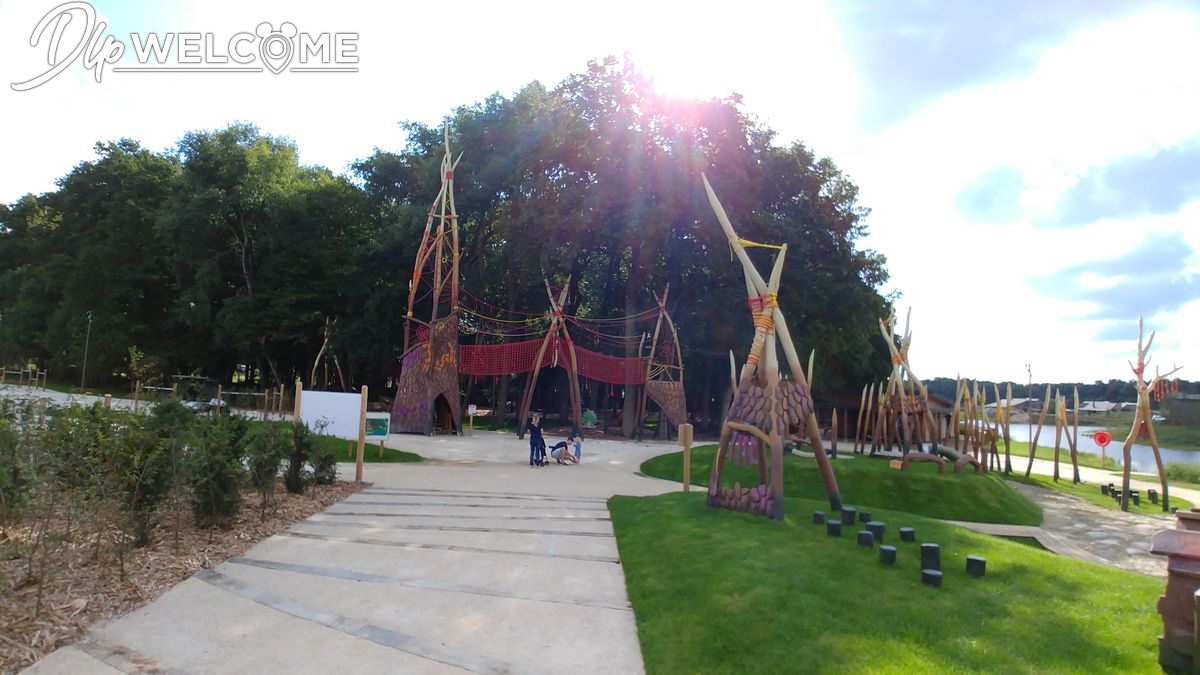 , Disneyland Paris Opens Villages Nature