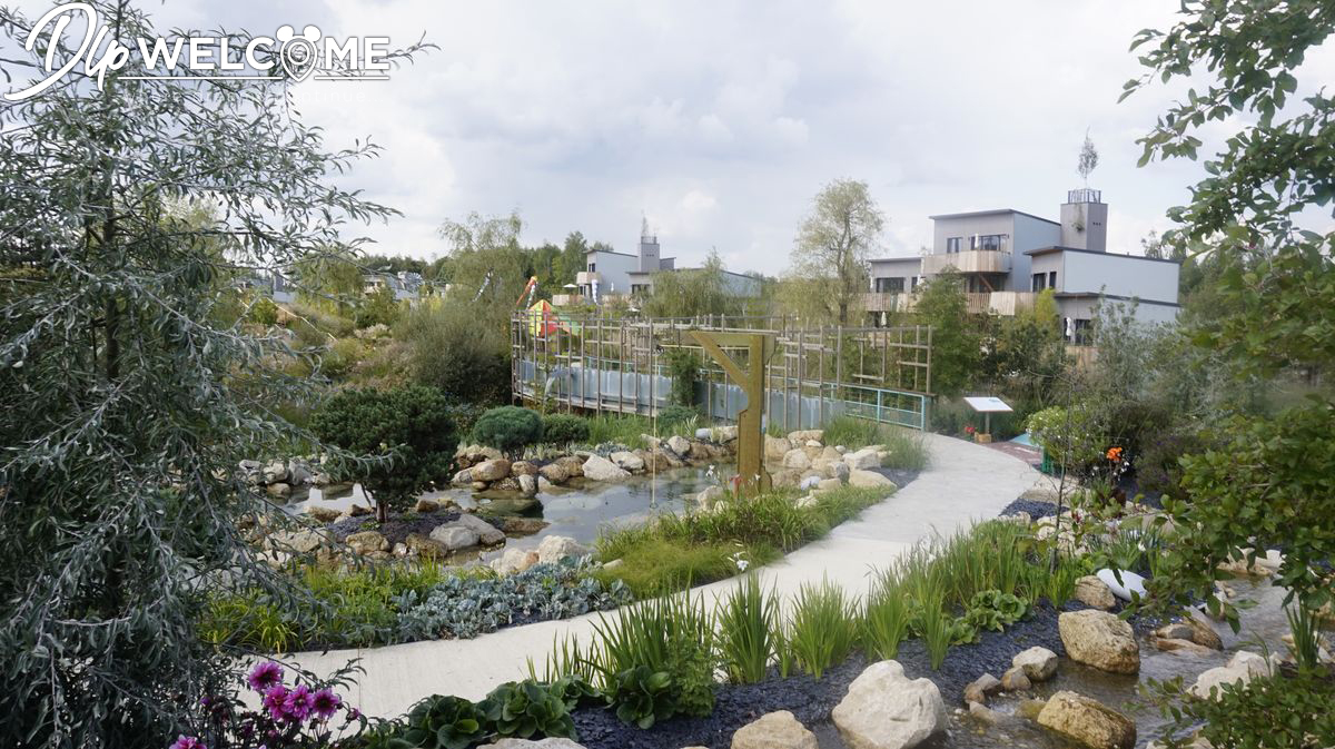 , Disneyland Paris Opens Villages Nature