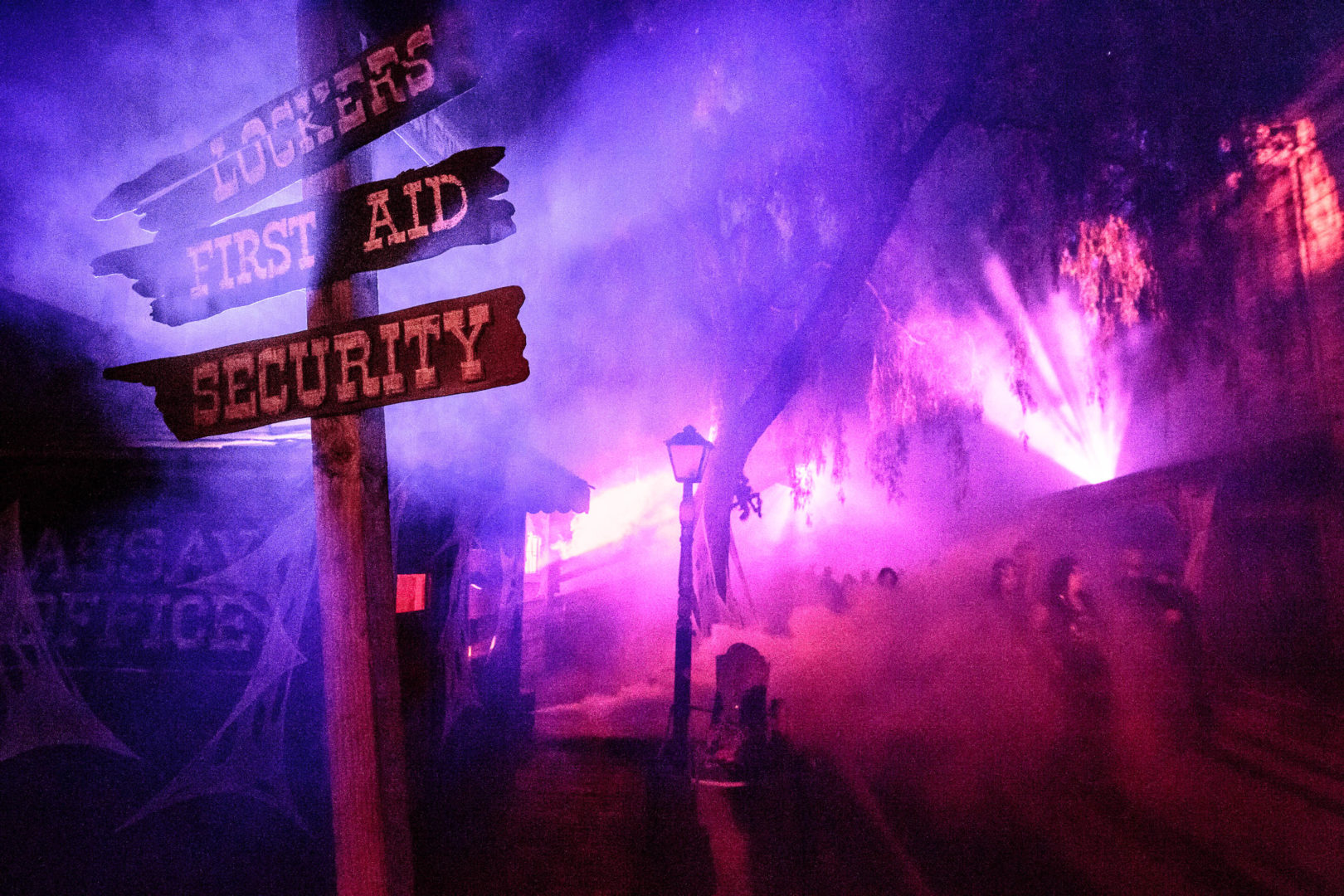 , The Fog Awaits: Your Guide to Knott’s Scary Farm Halloween Haunt 2022!