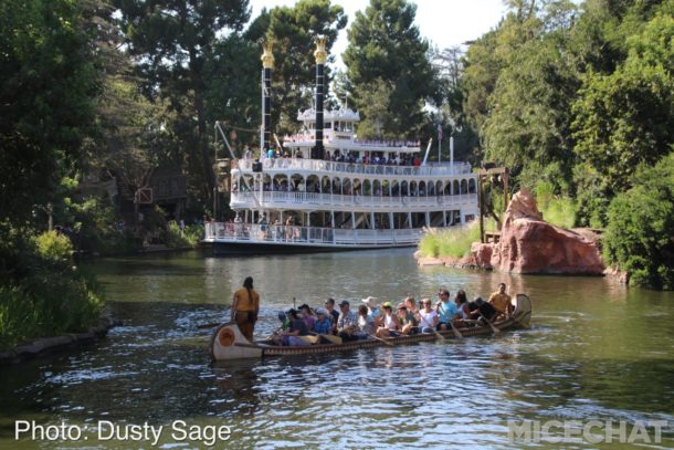 , Disneyland Photo Update – When Hinges Creak . . .