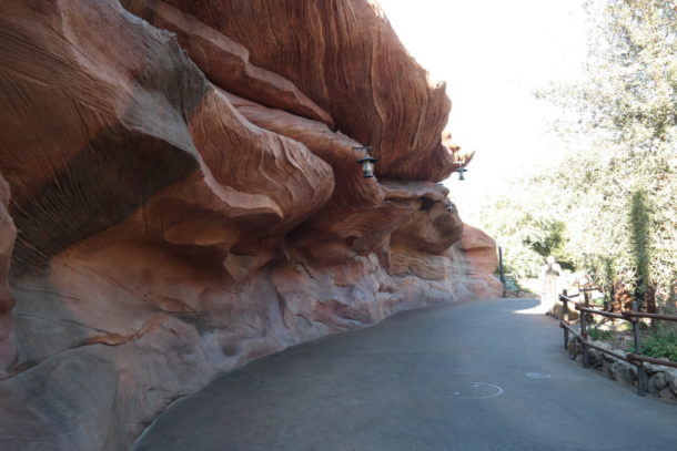 , Disneyland Photo Update: Halloween Crowd Crush &#038; Splash in the Dark