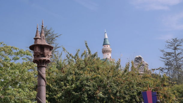 , Disneyland Photo Update: Halloween Crowd Crush & Splash in the Dark