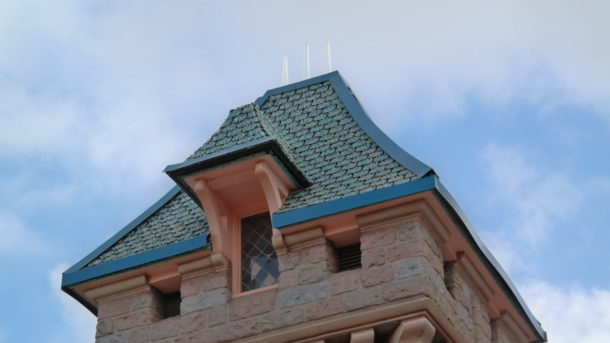 , Disneyland Photo Update: Halloween Crowd Crush & Splash in the Dark