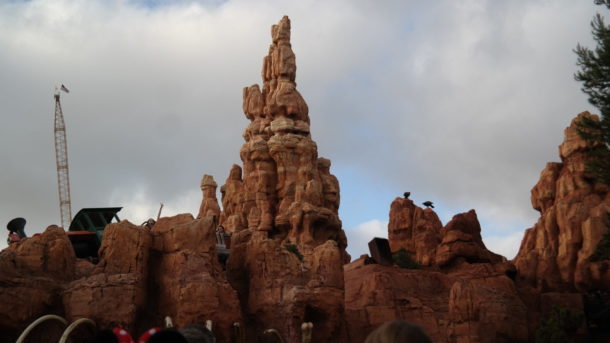 , Disneyland Photo Update: Halloween Crowd Crush & Splash in the Dark