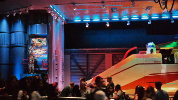 , Disneyland Photo Update: Halloween Crowd Crush & Splash in the Dark