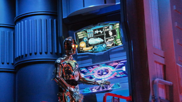 , Disneyland Photo Update: Halloween Crowd Crush & Splash in the Dark