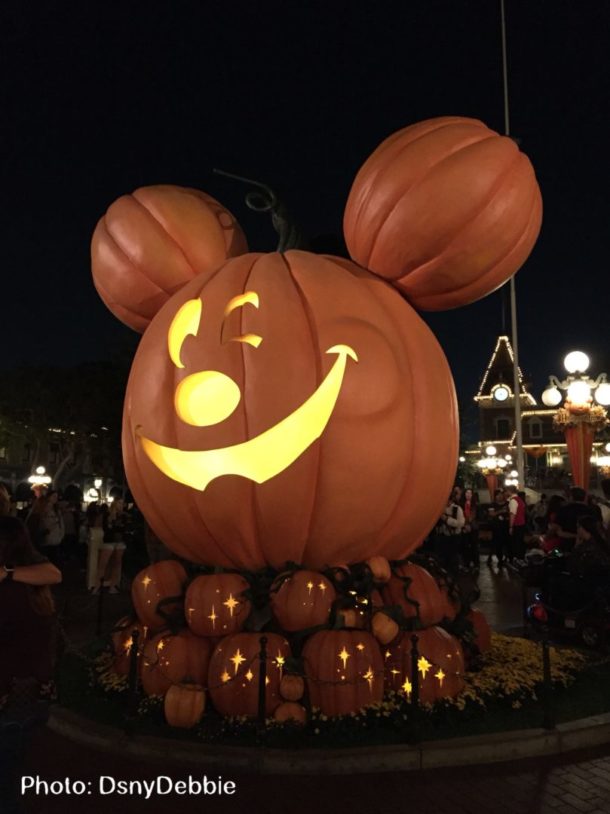 , When Two Holidays Collide – Disneyland Photo and News Update