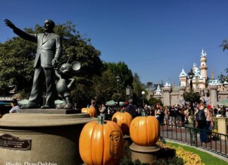 When Two Holidays Collide – Disneyland Photo and News Update
