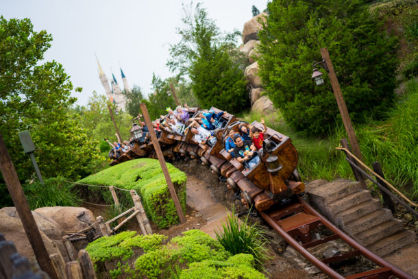 , Dateline Disney World – Rain Soaked Magic Kingdom News