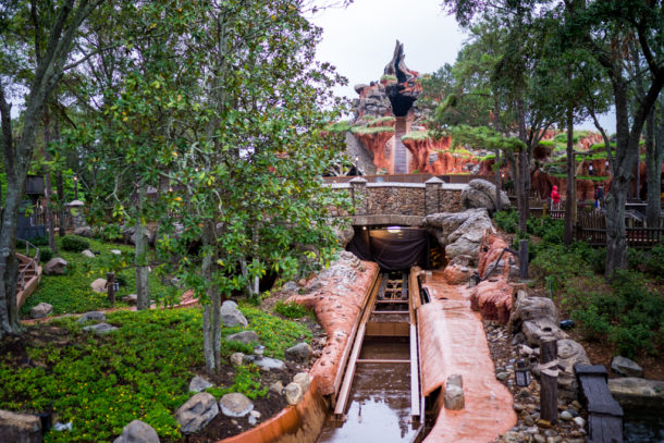 , Dateline Disney World – Rain Soaked Magic Kingdom News