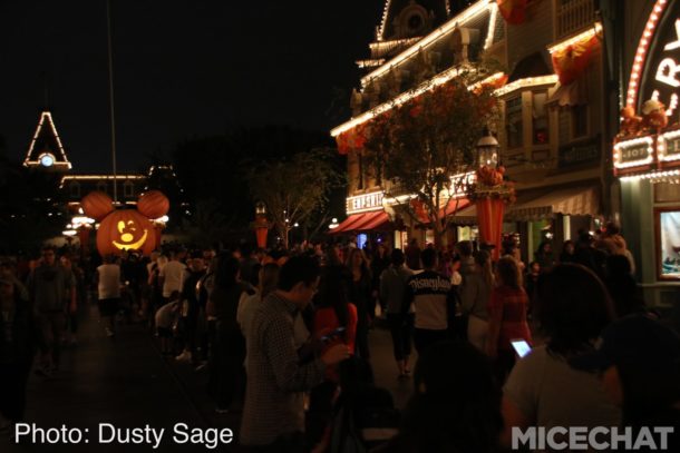 , When Two Holidays Collide – Disneyland Photo and News Update