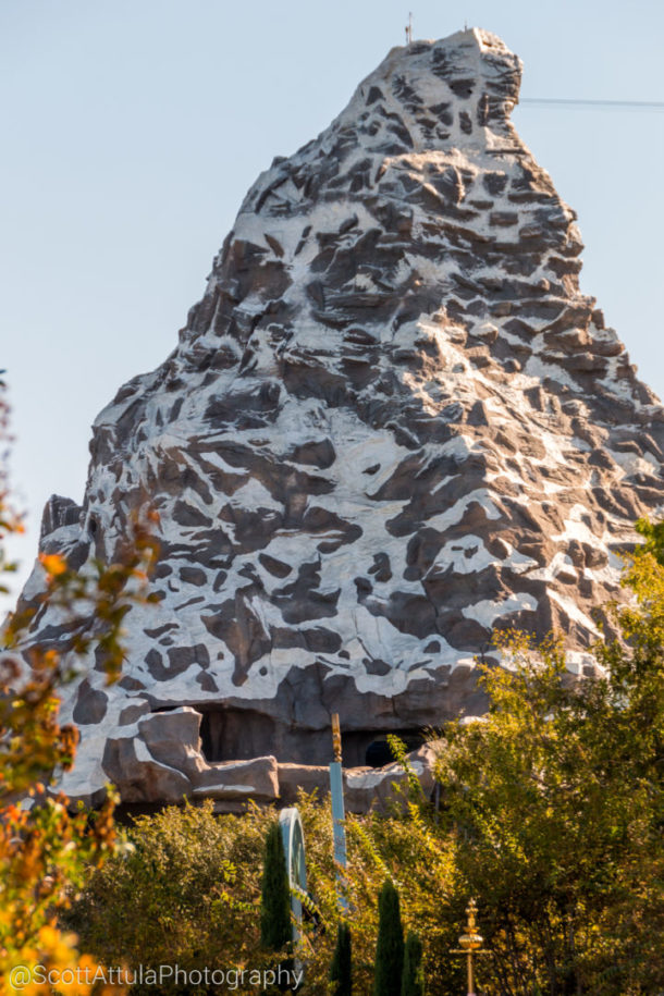 , Disneyland Photo Update: Halloween Crowd Crush &#038; Splash in the Dark