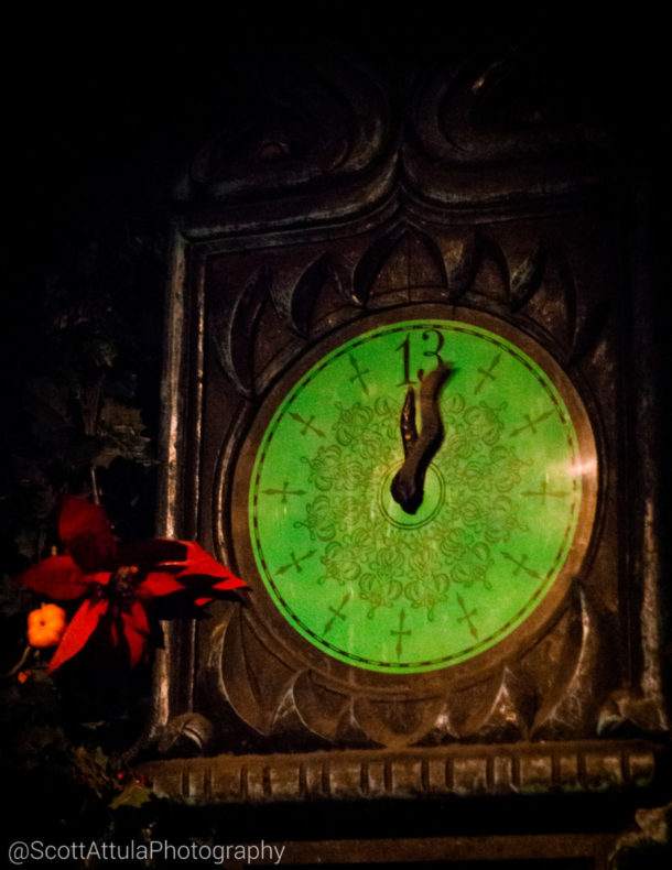 , Disneyland Photo Update: Halloween Crowd Crush & Splash in the Dark