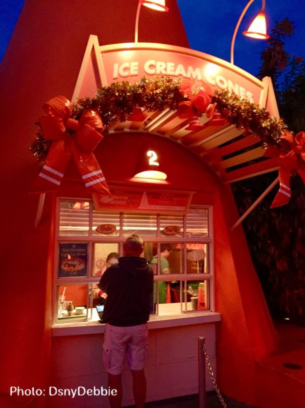 , Disneyland Update – Candlelight Warms The Night