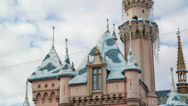 , Disneyland Update &#8211; It&#8217;s Beginning To Look A Lot Like Christmas!