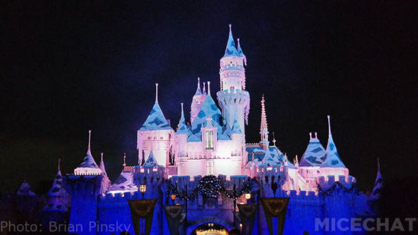 , Disneyland Update &#8211; It&#8217;s Beginning To Look A Lot Like Christmas!