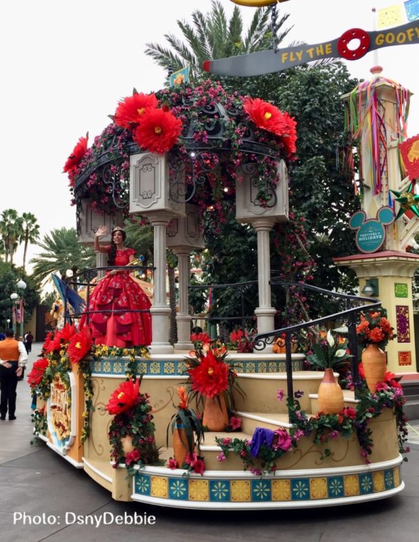 , Disneyland Update – Candlelight Warms The Night