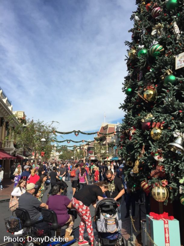 , Disneyland Update – It’s a Jingle Jangle Jedi Christmas