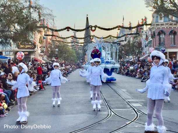 , Disneyland Update: It’s All About The Candy Canes