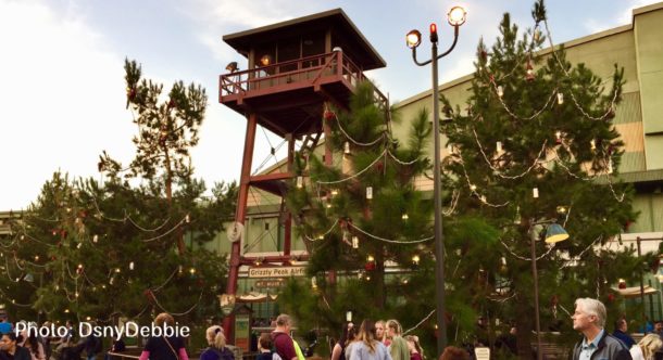 , Disneyland Update – Candlelight Warms The Night