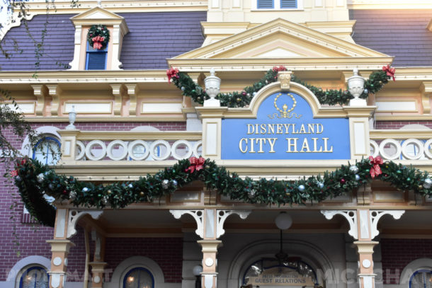 , Disneyland Update &#8211; It&#8217;s Beginning To Look A Lot Like Christmas!