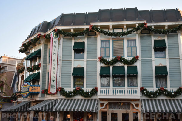 , Disneyland Update – It’s Beginning To Look A Lot Like Christmas!