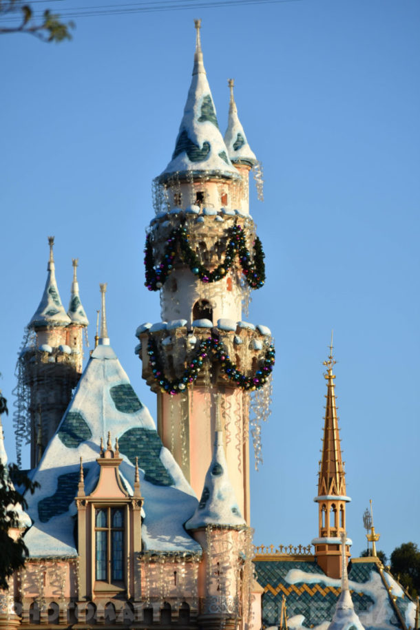 , Disneyland Update – It’s Beginning To Look A Lot Like Christmas!