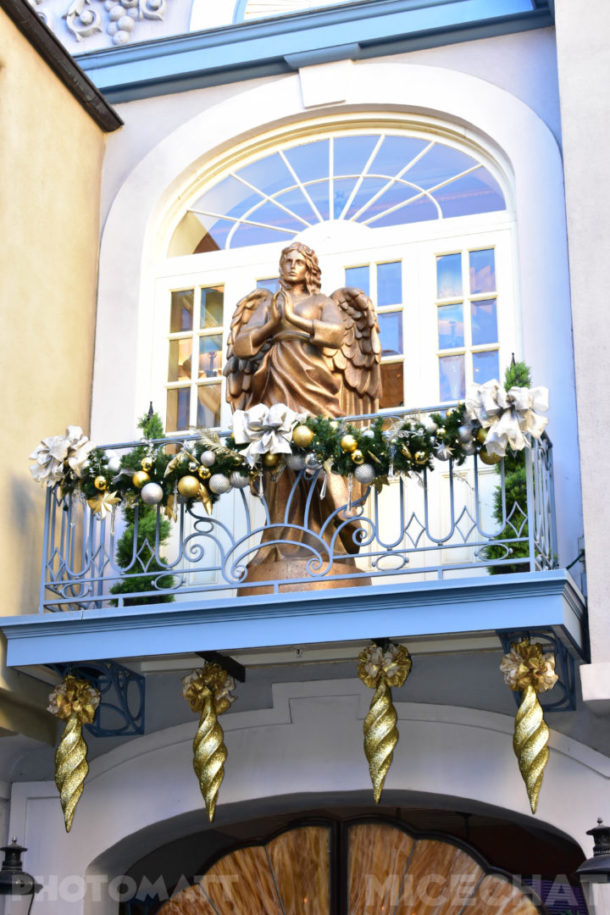 , Disneyland Update – It’s Beginning To Look A Lot Like Christmas!