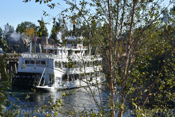 , Disneyland Update &#8211; It&#8217;s Beginning To Look A Lot Like Christmas!