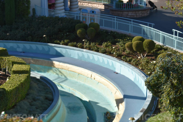 , Disneyland Update – It’s Beginning To Look A Lot Like Christmas!