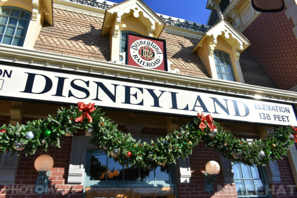 , Disneyland Update &#8211; It&#8217;s Beginning To Look A Lot Like Christmas!