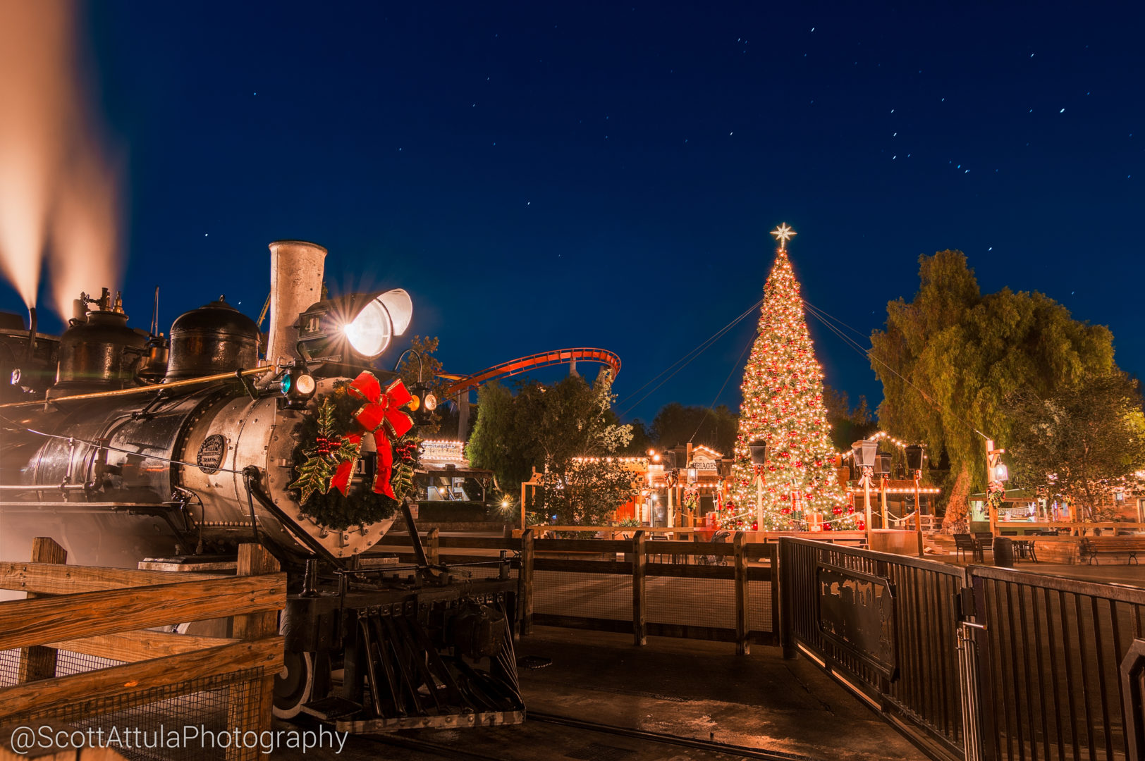 , Knott’s Merry Farm Returns with Down-Home Holiday Magic