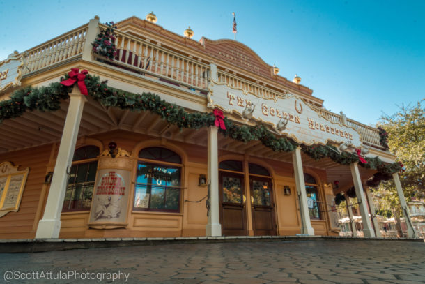 , Disneyland Update: It&#8217;s All About The Candy Canes