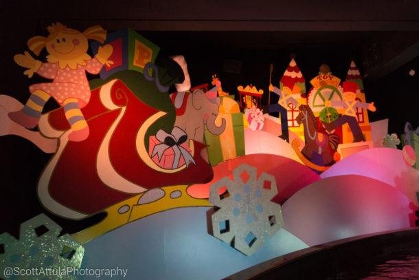 , Disneyland Update: It’s All About The Candy Canes
