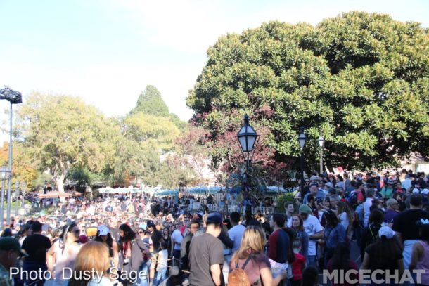 , Disneyland Update – It’s a Jingle Jangle Jedi Christmas