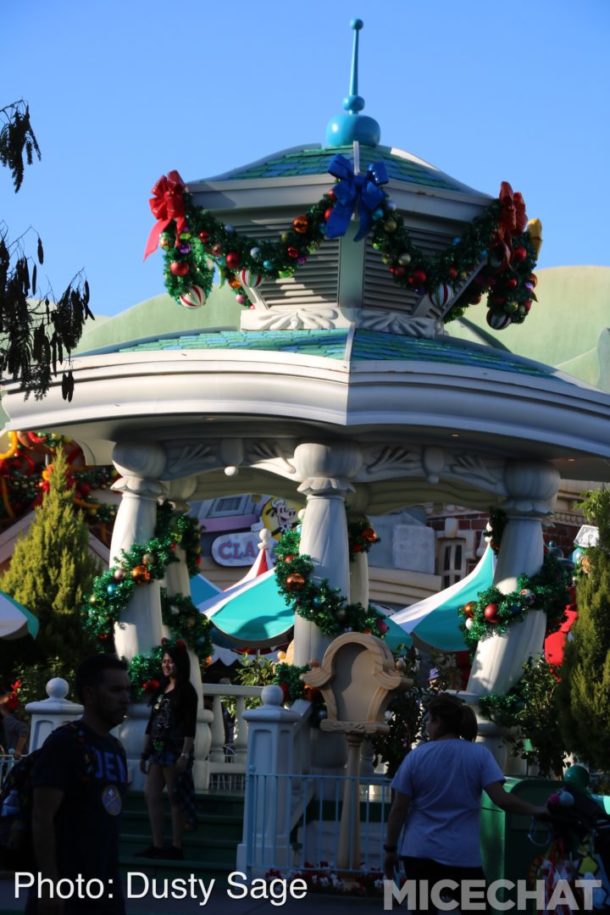 , Disneyland Update &#8211; It&#8217;s a Jingle Jangle Jedi Christmas