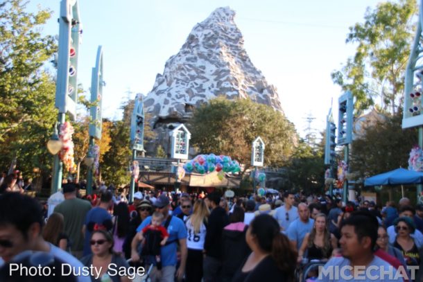 , Disneyland Update &#8211; It&#8217;s a Jingle Jangle Jedi Christmas