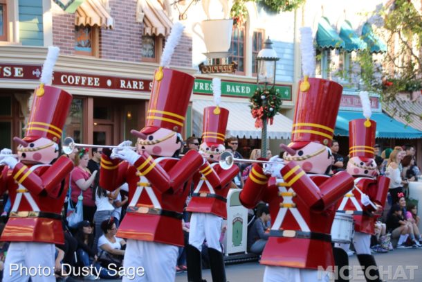 , Disneyland Update – It’s a Jingle Jangle Jedi Christmas