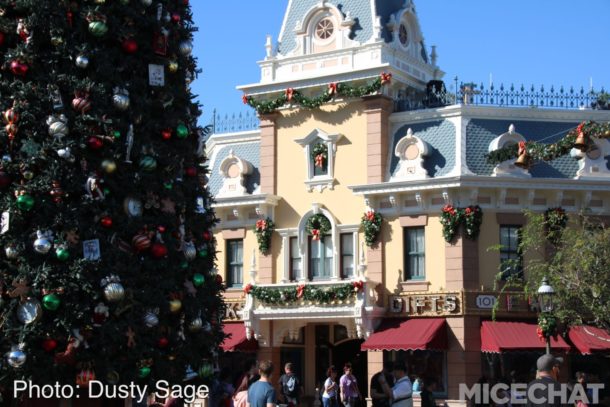 , Disneyland Update: It’s All About The Candy Canes